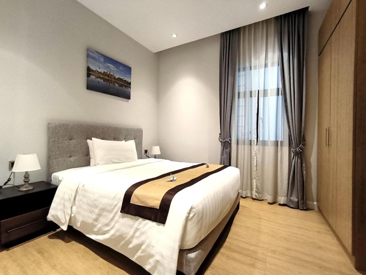 The View Serviced Residence 豪景日式酒店公寓 Phnom Penh Esterno foto