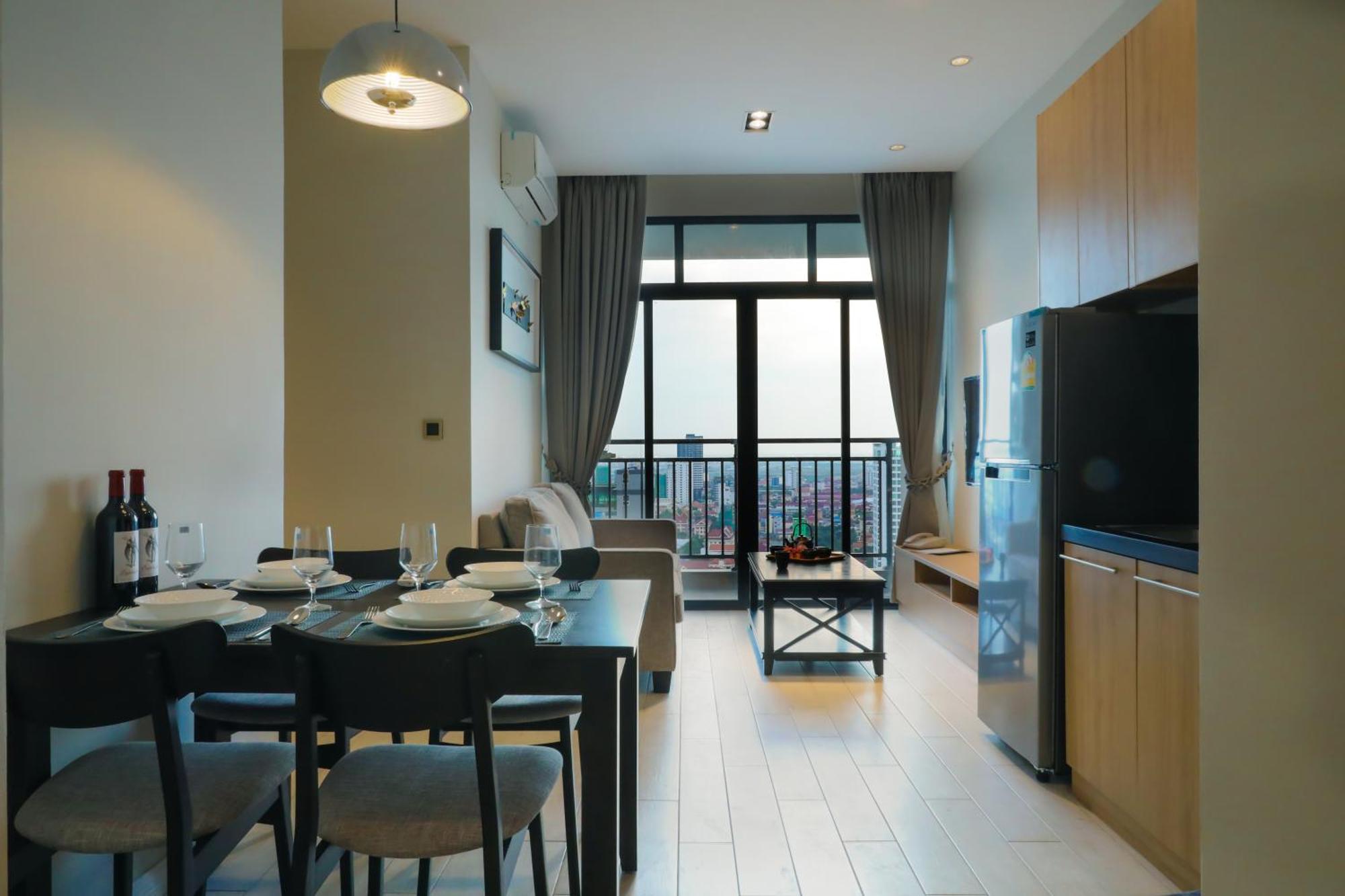 The View Serviced Residence 豪景日式酒店公寓 Phnom Penh Esterno foto