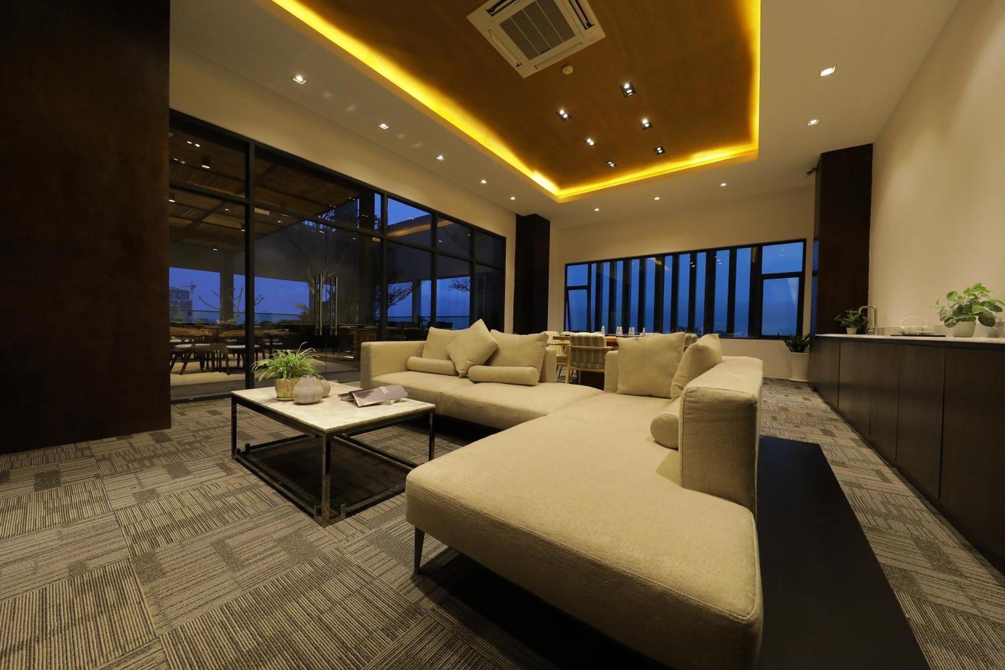 The View Serviced Residence 豪景日式酒店公寓 Phnom Penh Esterno foto
